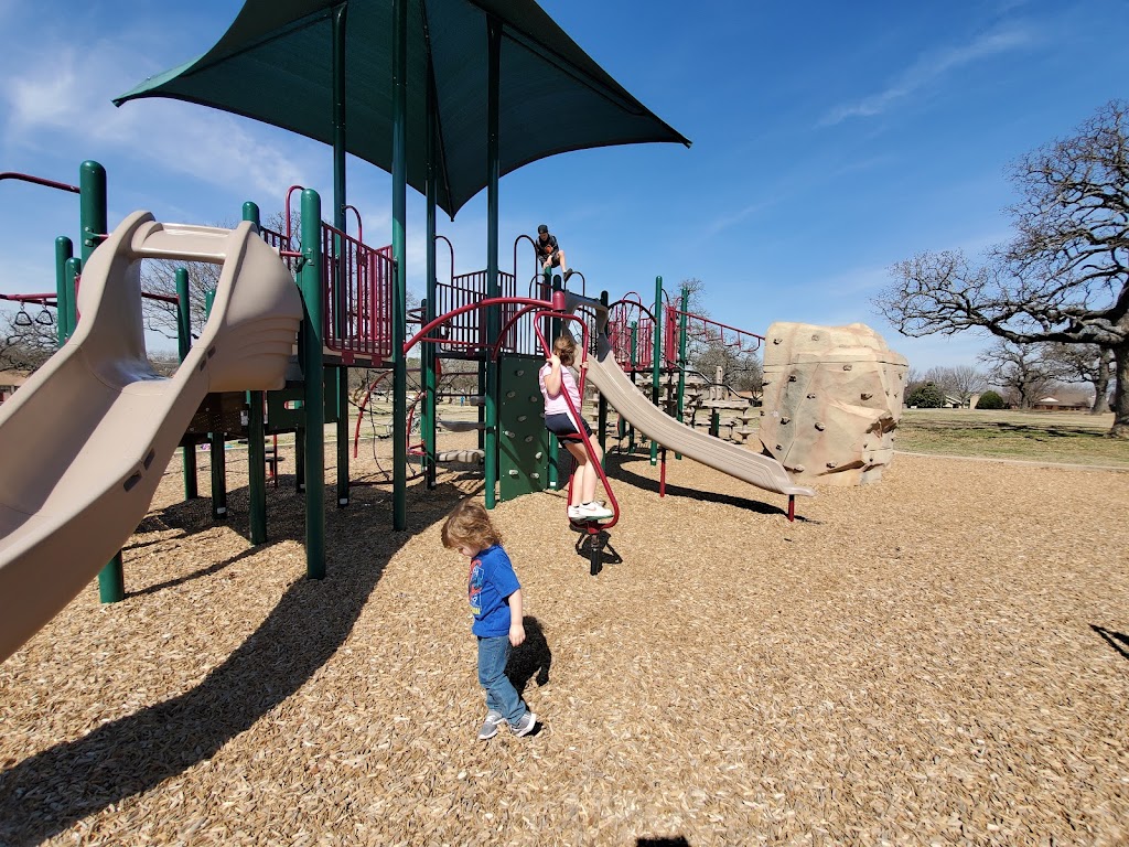 Westchester Park | 3917-3981 Churchill Dr, Flower Mound, TX 75028, USA | Phone: (972) 874-6300