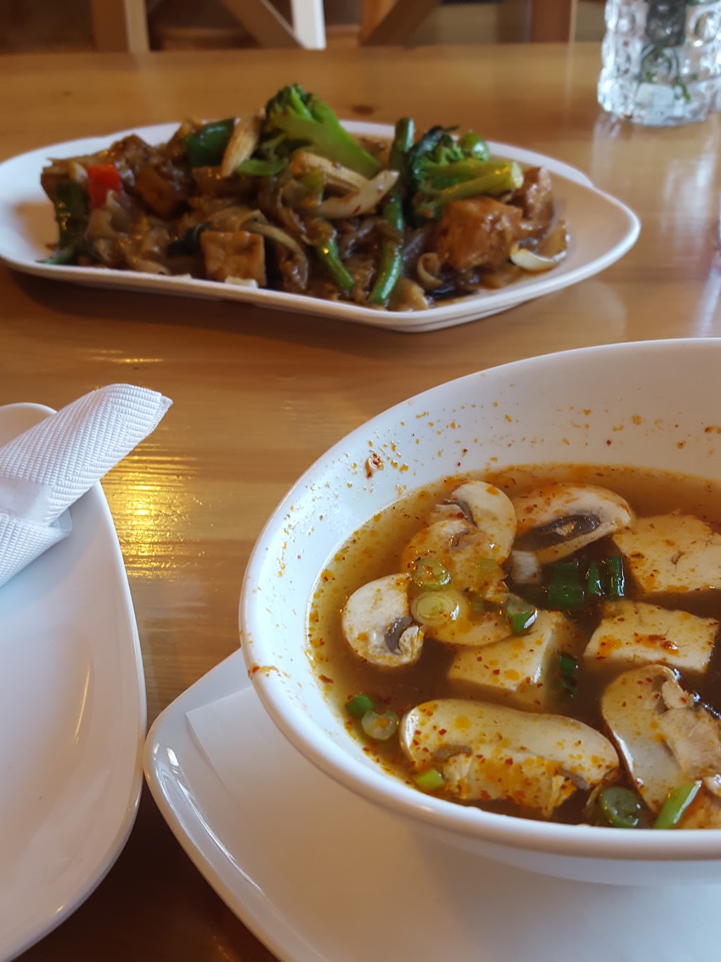 Mango Thai Cuisine | 115 Elm St, West Newton, MA 02465, USA | Phone: (617) 630-8101