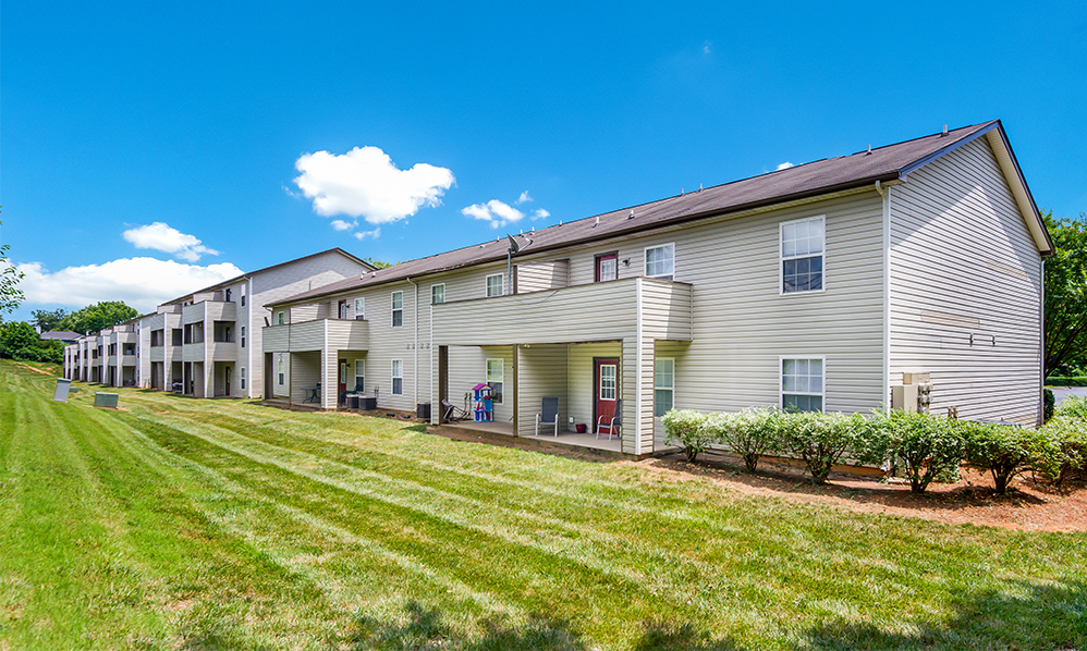 Parkway Station Apartment Homes | 100 Samuel Adams Cir SW, Concord, NC 28027, USA | Phone: (855) 949-3864