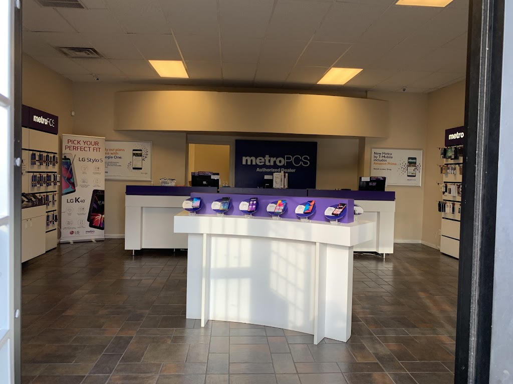 Metro by T-Mobile | 4000 Central Ave SW Ste B, Albuquerque, NM 87105, USA | Phone: (505) 503-6432