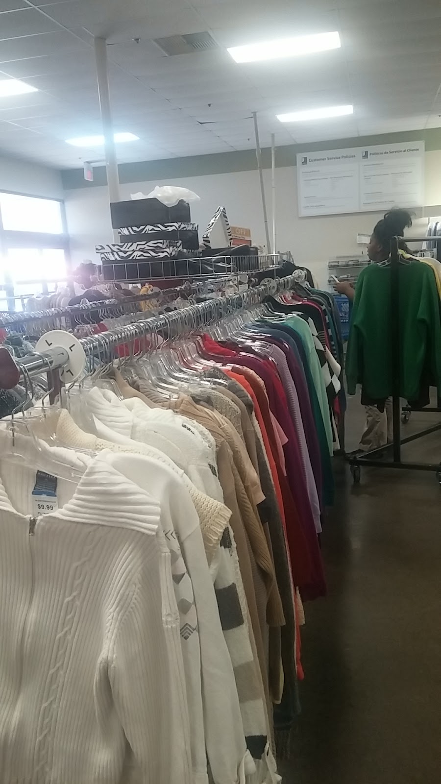 Goodwill Store | 7812 Lake June Rd, Dallas, TX 75217, USA | Phone: (214) 391-0034