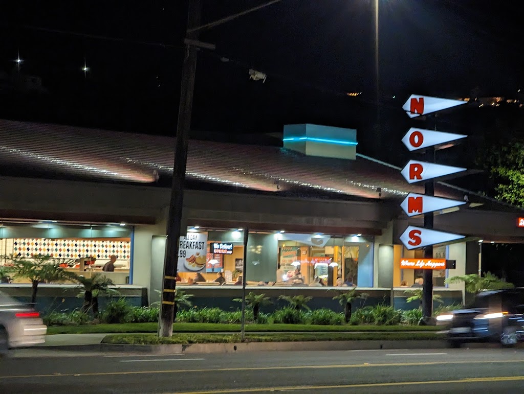 NORMS Restaurant | 2448 E Pacific Coast Hwy, Lomita, CA 90717 | Phone: (310) 530-5516