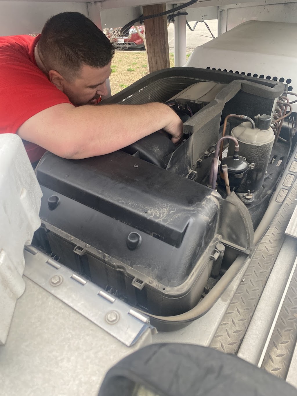 Rogue RV (Mobile) Repair | 6444 Sudbury Way, North Richland Hills, TX 76182, USA | Phone: (817) 400-3483