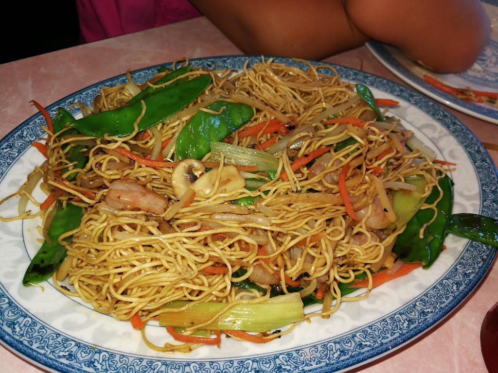 China Garden Tompatos Pizza | 2103 N Wayne St, Angola, IN 46703, USA | Phone: (260) 665-1888