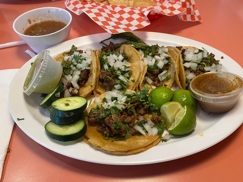Tacos La Familia | 1197 Ken Pratt Blvd #6331, Longmont, CO 80501, USA | Phone: (720) 232-3177