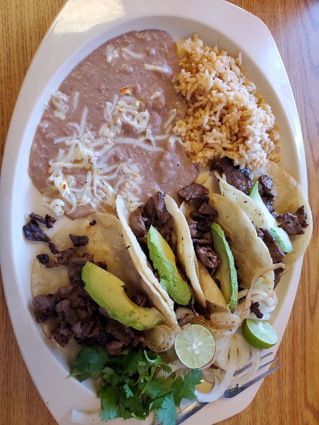 Letys Mexican Restaurant | 222 Main St, Fabens, TX 79838, USA | Phone: (915) 765-7820