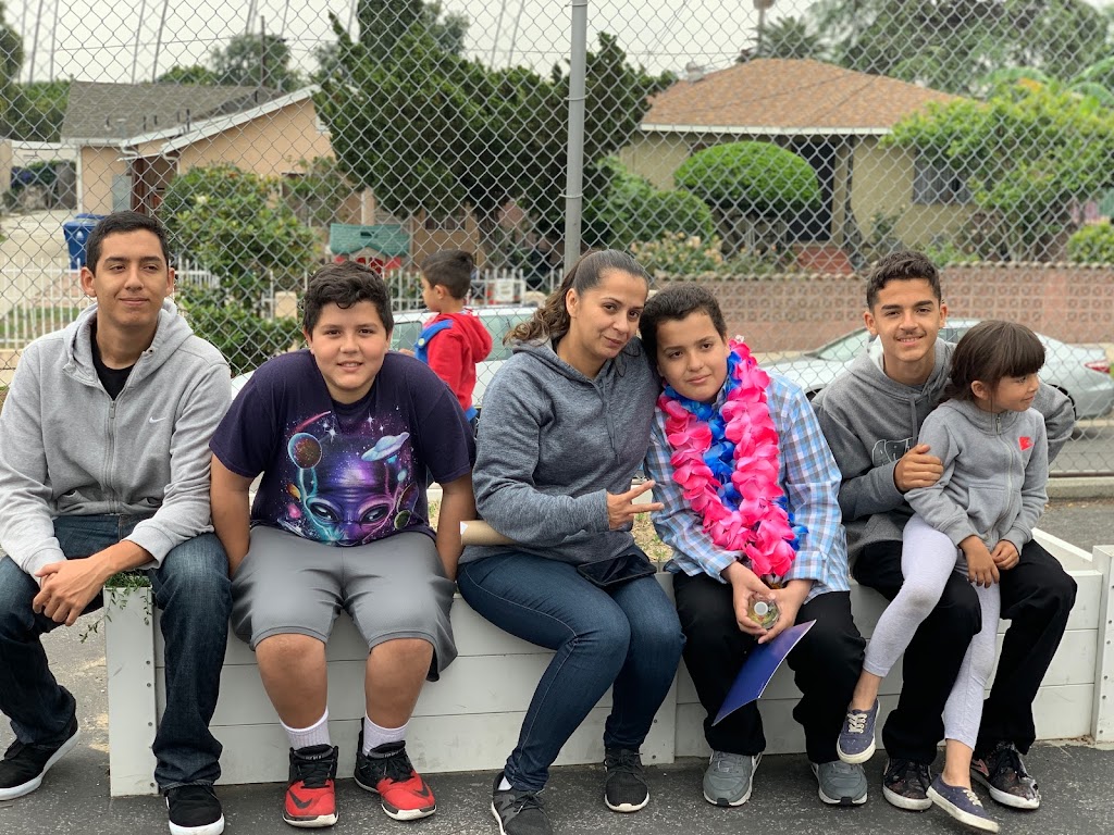 Sierra Park Elementary School - Sunday