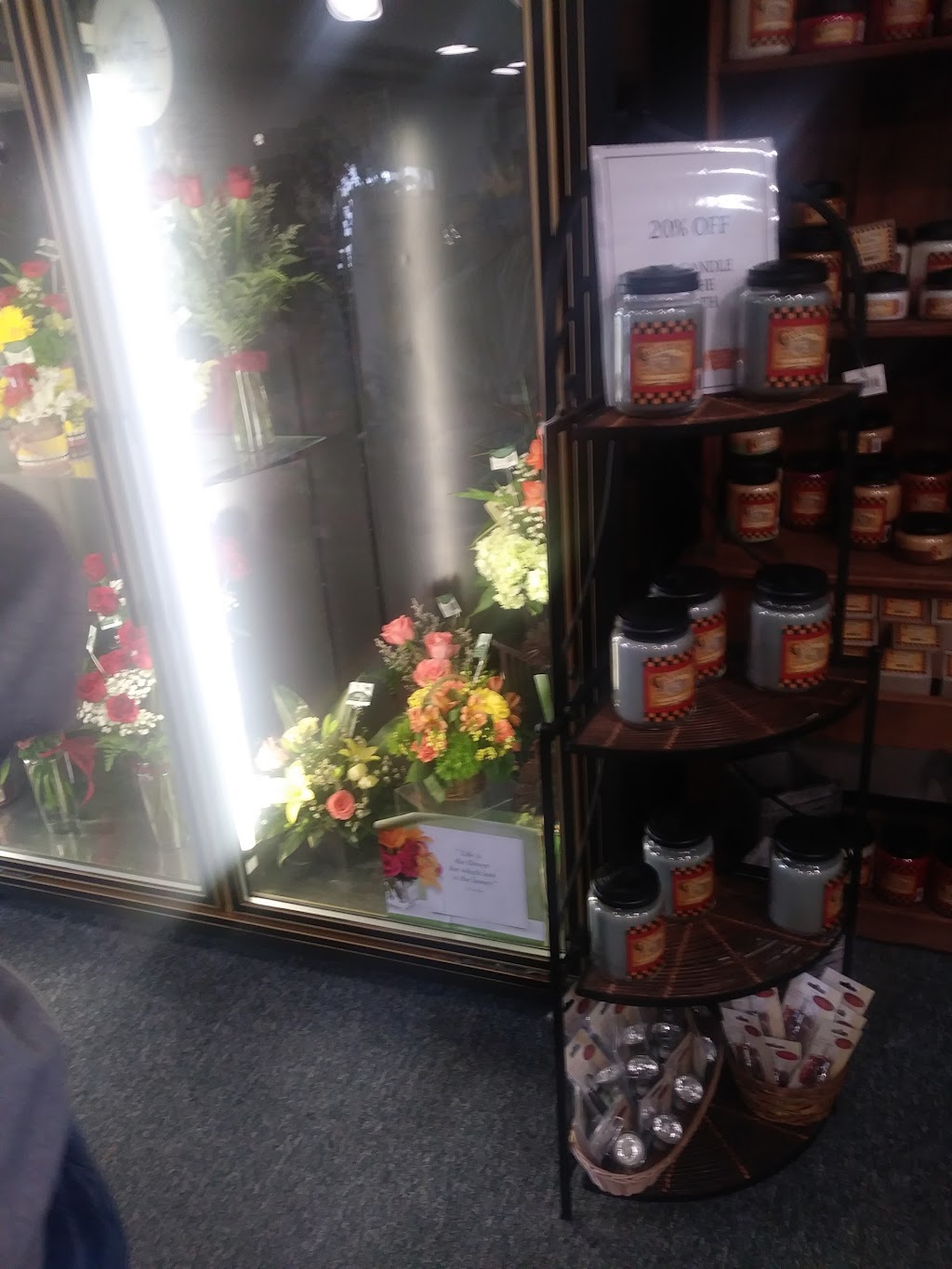 Georgetown Flowers & Gifts | 143 Southgate Dr, Georgetown, KY 40324, USA | Phone: (502) 863-5986