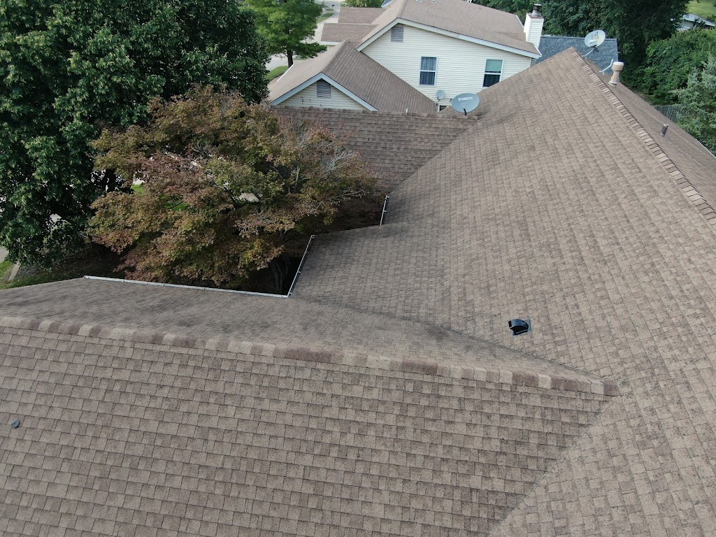 Edwards & Sons Roofing | 9 Commercial St, Millstadt, IL 62260, USA | Phone: (618) 476-1480