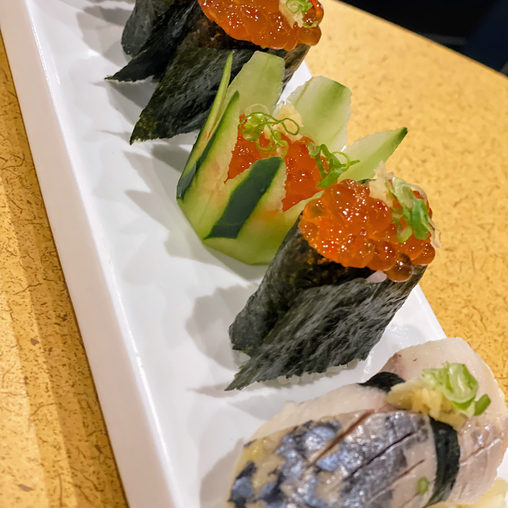 Sushi Lover | 5903 Dixie Hwy, City of the Village of Clarkston, MI 48346, USA | Phone: (248) 623-2555