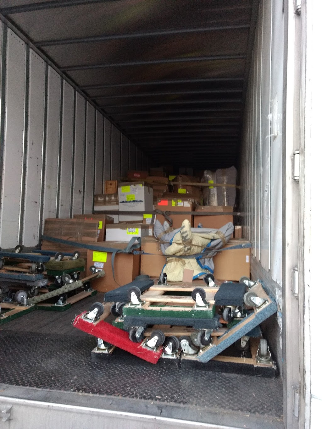 Celebrity Moving Inc | 1600 Plaza Ave, New Hyde Park, NY 11040, USA | Phone: (718) 347-2200