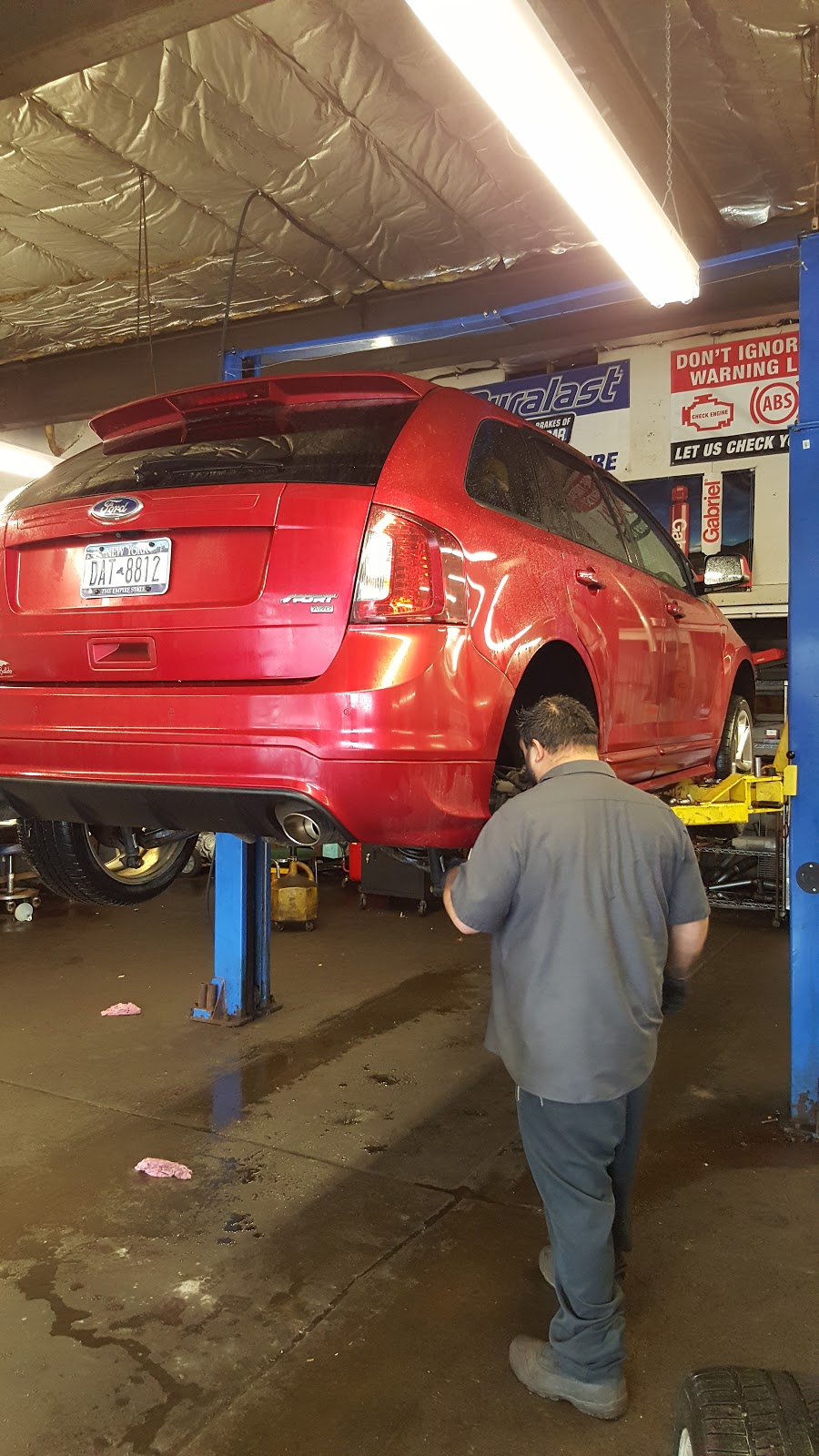 Mike Mo's Automobile Repair in 3642 Packard Rd, Niagara Falls, NY 14303