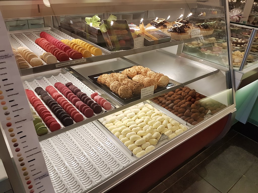 Chocolaterie icecreamshop Jordino | Haarlemmerdijk 25-A, 1013 KA Amsterdam, Netherlands | Phone: 020 420 3225