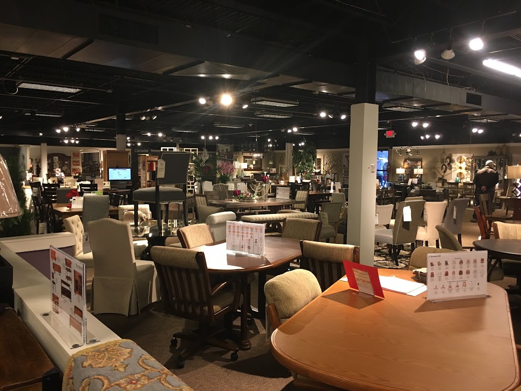 Wayside Furniture Showroom | 1367 Canton Rd, Akron, OH 44312, USA | Phone: (330) 733-6221