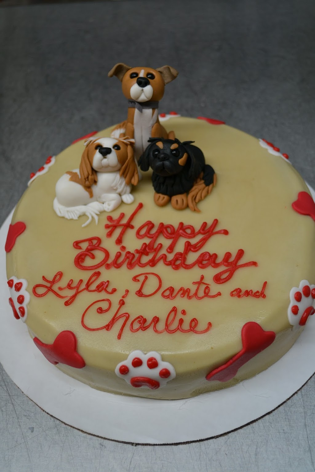 The Grateful Dog Bakery | 33101 Center Ridge Rd, North Ridgeville, OH 44039, USA | Phone: (440) 353-1990