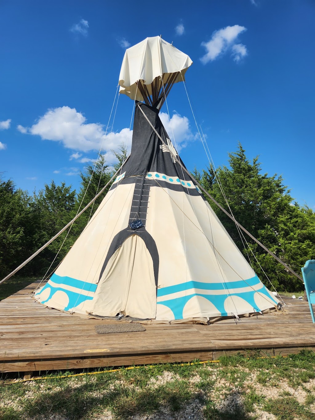 The Arrowhead Tipi Resort | 3670, Wills Point, TX 75169, USA | Phone: (469) 556-6920