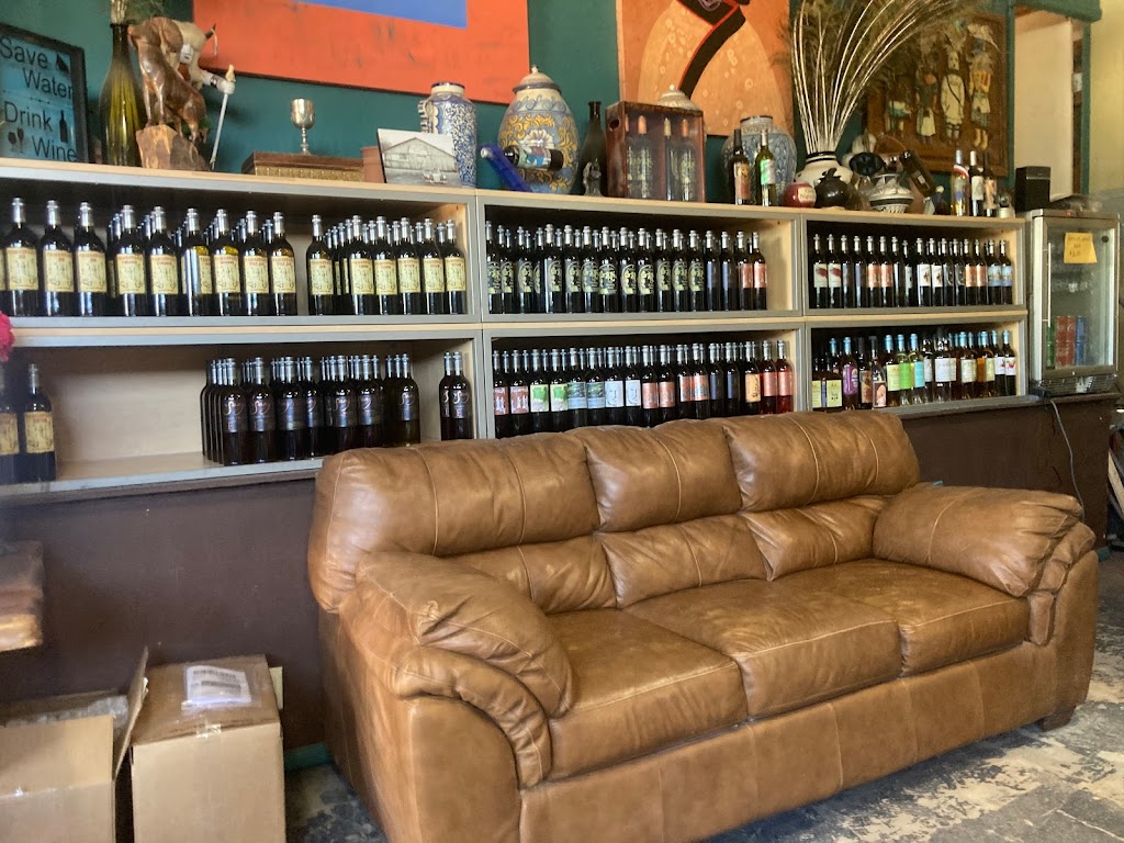 Elgin Winery and Distillery | 471 Elgin Rd, Elgin, AZ 85611, USA | Phone: (520) 455-9309