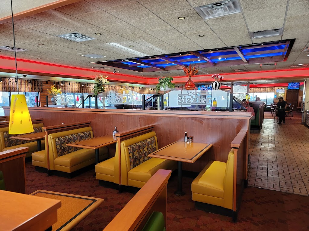 Sizzler - Banning | 1750 W Ramsey St, Banning, CA 92220, USA | Phone: (951) 849-6074