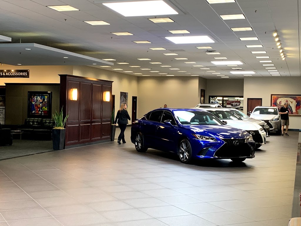 McGrath Lexus of Westmont | 500 E Ogden Ave, Westmont, IL 60559 | Phone: (331) 299-4631