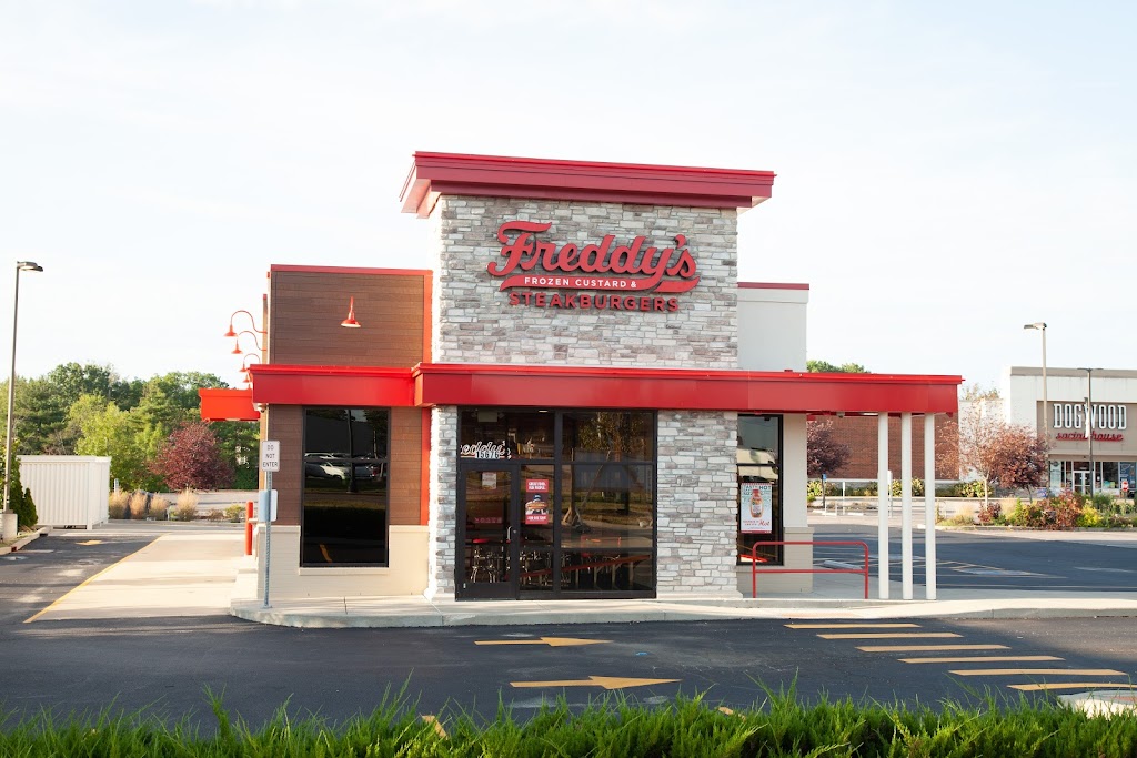 Freddys Frozen Custard & Steakburgers | 15676 Manchester Rd, Ellisville, MO 63021, USA | Phone: (636) 220-4322