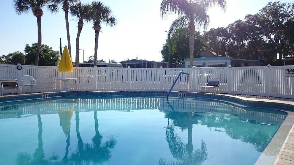 Sunshine Lake Estates MHC | 6530 Accent Ln, New Port Richey, FL 34653, USA | Phone: (727) 842-3928