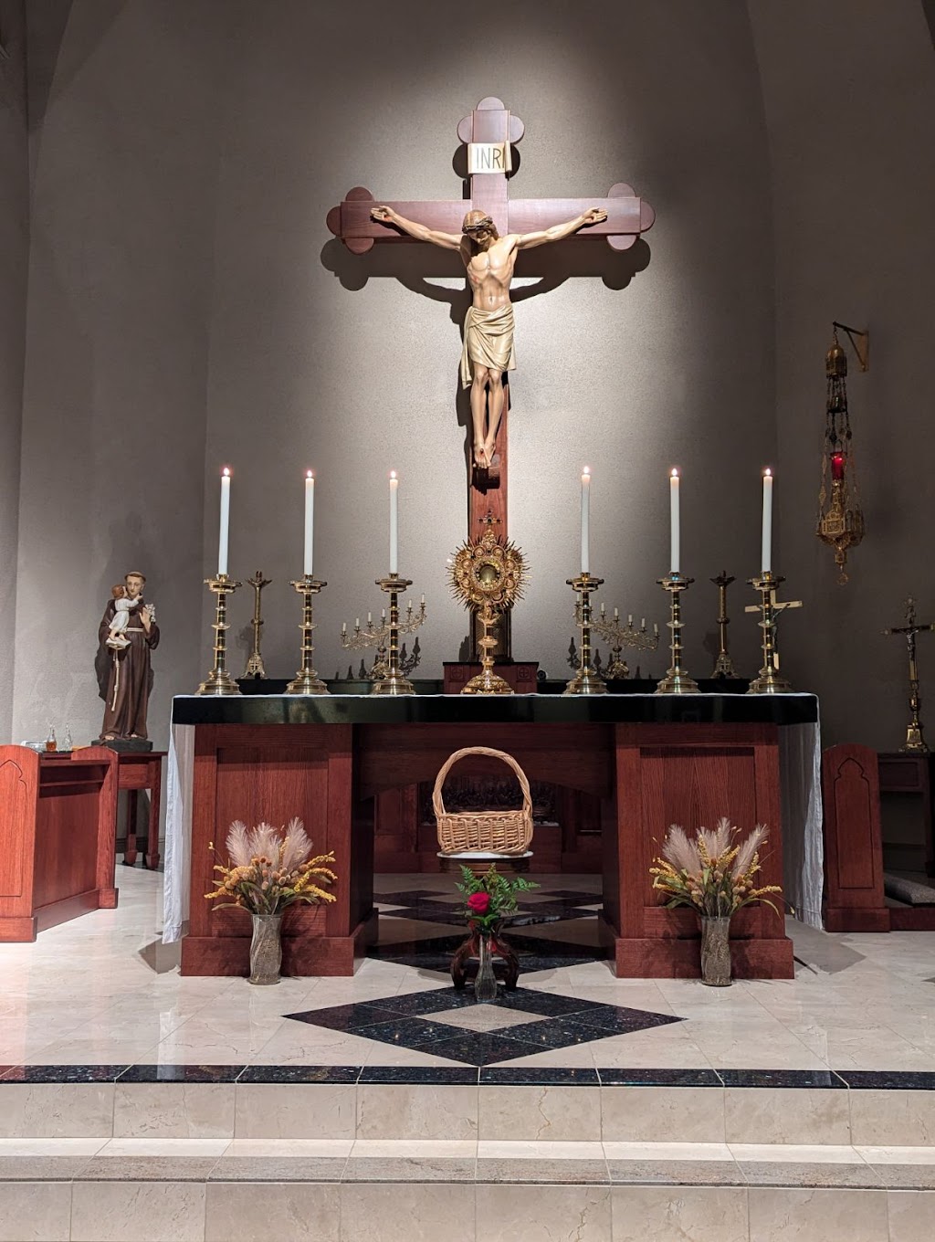 Saint Michaels Catholic Church, Fairbury | 807 F St, Fairbury, NE 68352, USA | Phone: (402) 729-2058