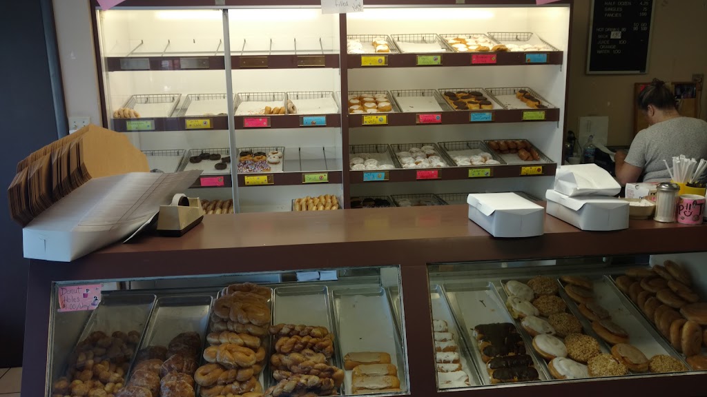 Yum-Ee Donuts CASH OR CHECK ONLY!!!! | 14 S Vernon St, Sunbury, OH 43074, USA | Phone: (740) 965-4802