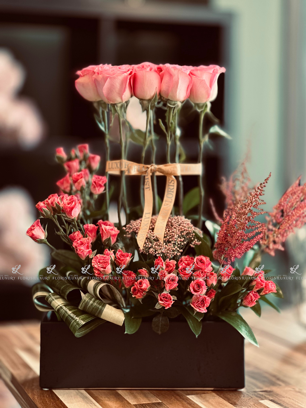 Luxury Florist | 37653 Five Mile Rd, Livonia, MI 48154, USA | Phone: (313) 818-8845