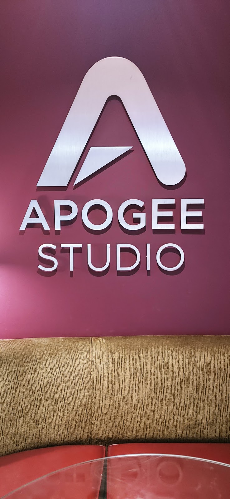 Apogee Electronics Corporation | 1715 Berkeley St, Santa Monica, CA 90404, USA | Phone: (310) 584-9394