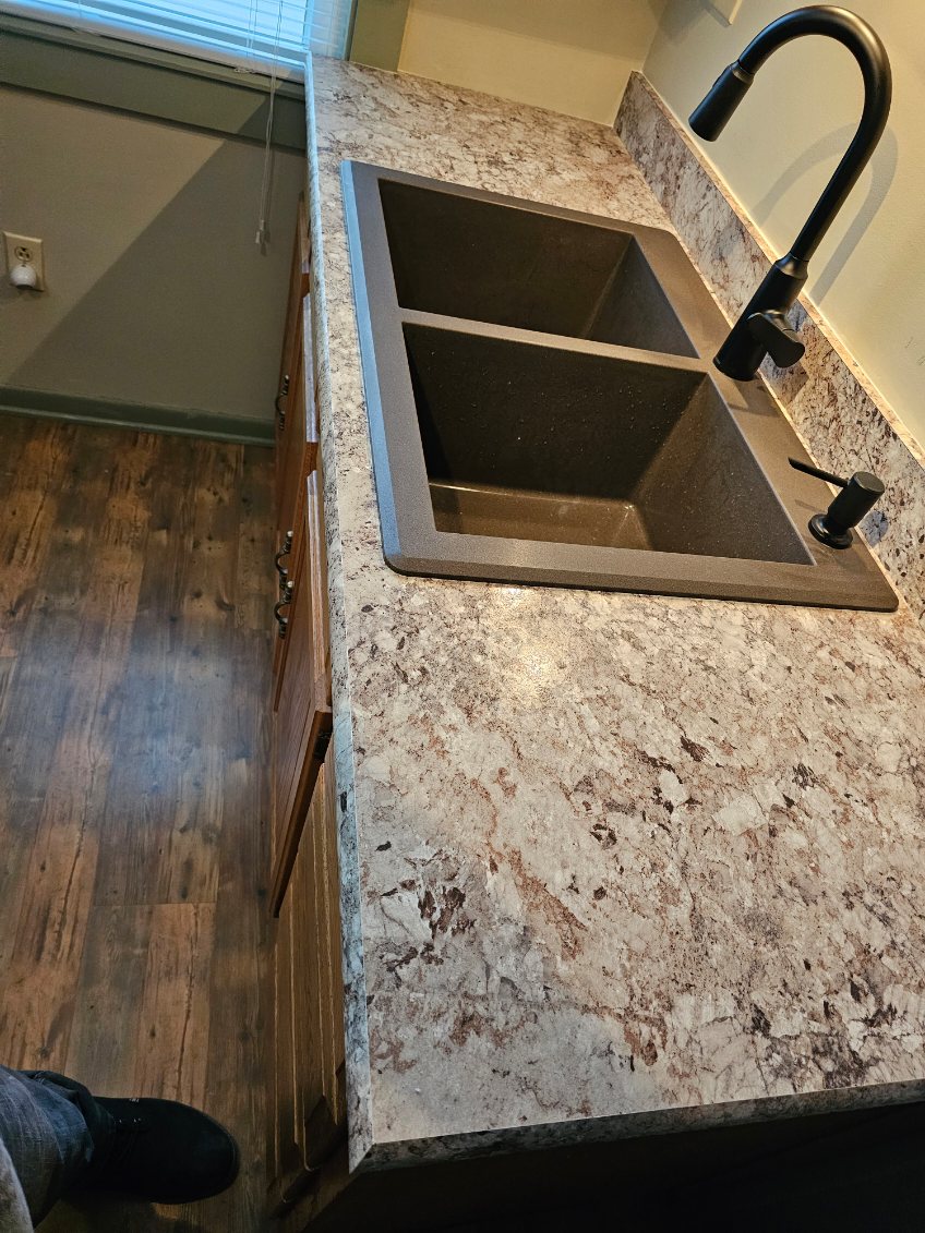 Tringhese Custom Countertops | 6059 W Liberty St, Hubbard, OH 44425, USA | Phone: (330) 550-2938