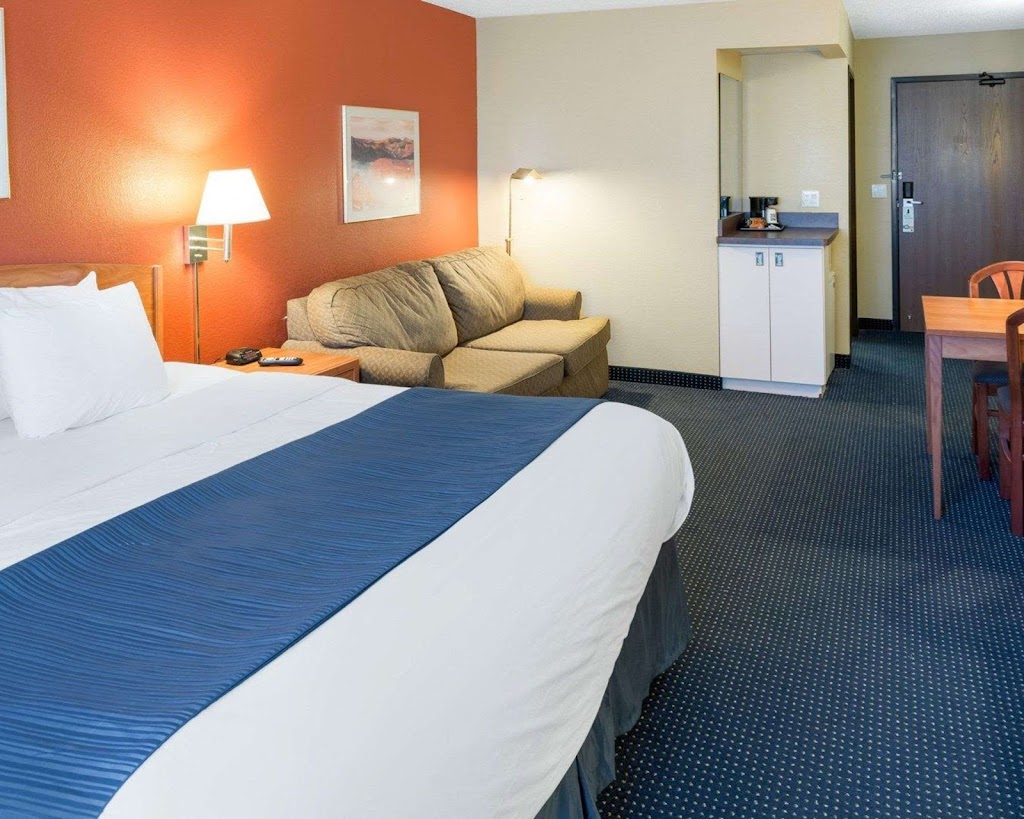 Quality Inn | 17605 Kenrick Ave, Lakeville, MN 55044, USA | Phone: (952) 898-3700