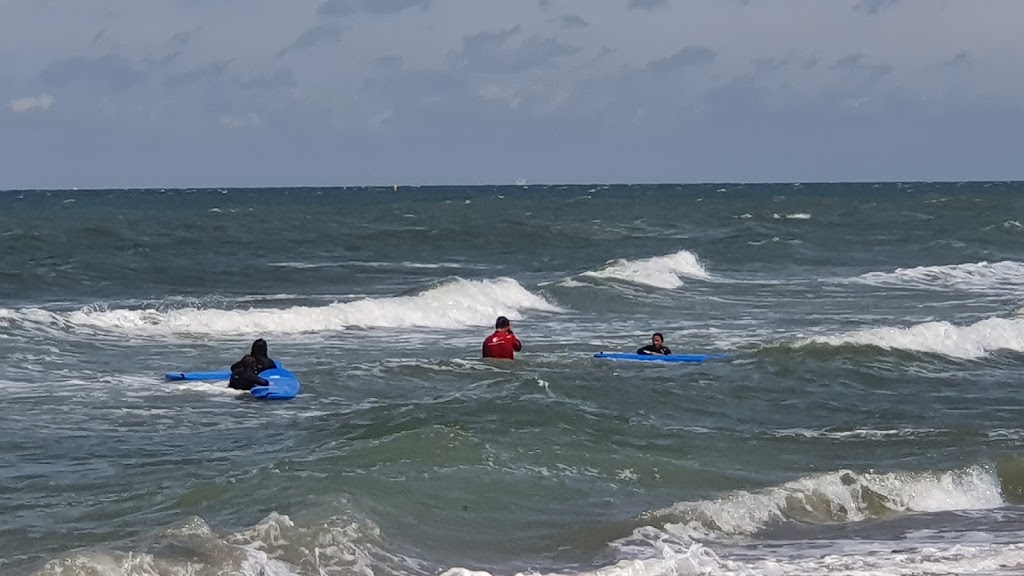 Surf School Hoek van Holland | Rechtestraat 40, 3151 HN Hoek van Holland, Netherlands | Phone: 06 48715056