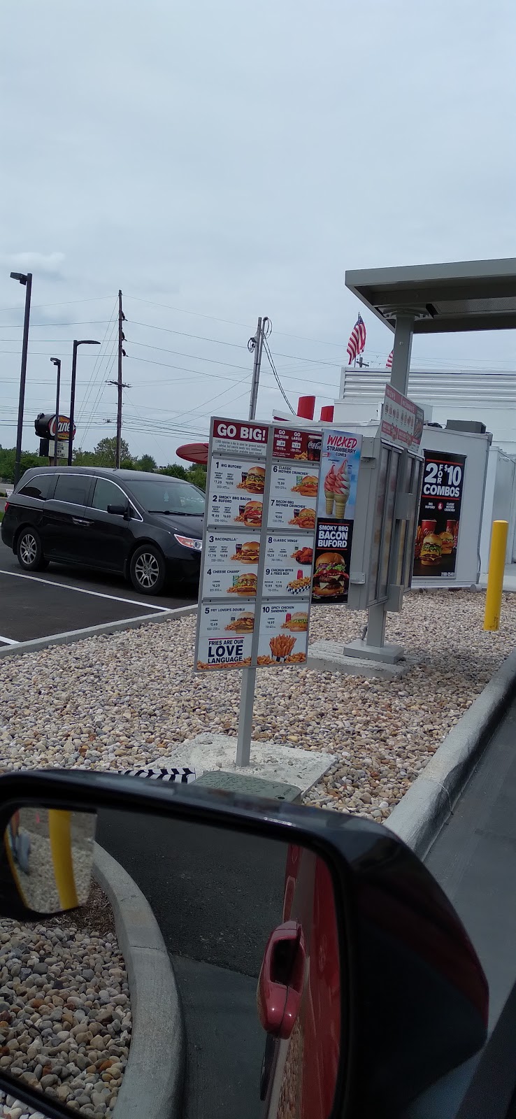 Raising Canes Chicken Fingers | 3820 S Hamilton Rd, Groveport, OH 43125, USA | Phone: (614) 626-8101