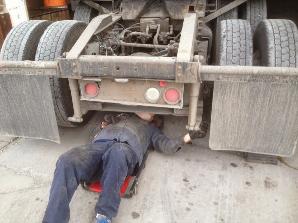 Express Trailer Services Co | 361 Fordson St, Detroit, MI 48217, USA | Phone: (313) 843-1295