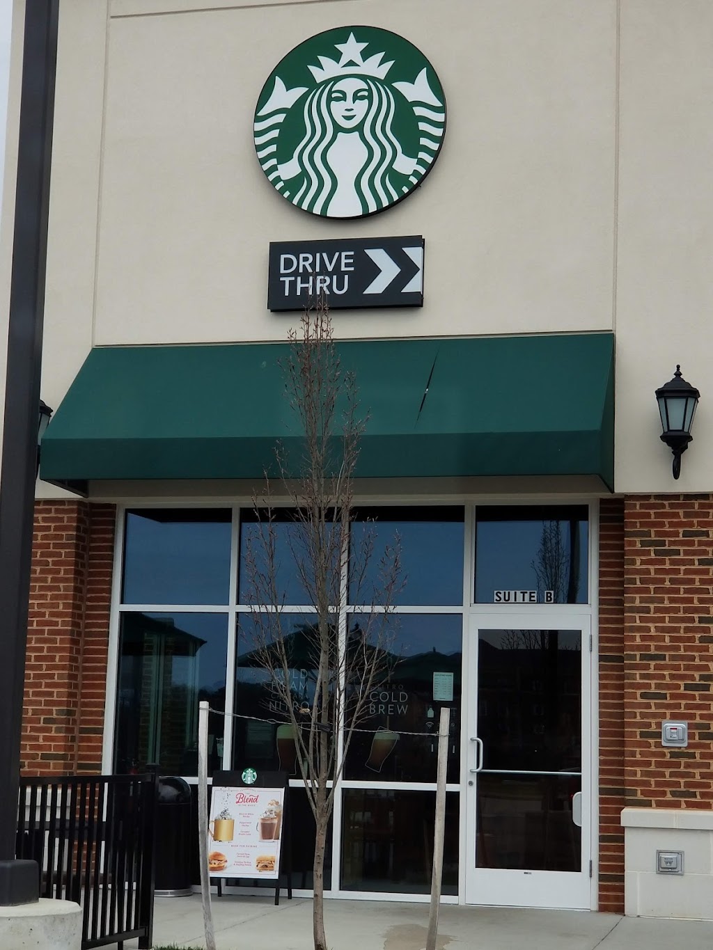 Starbucks | 12386 Warwick Blvd, Newport News, VA 23606, USA | Phone: (757) 594-1331