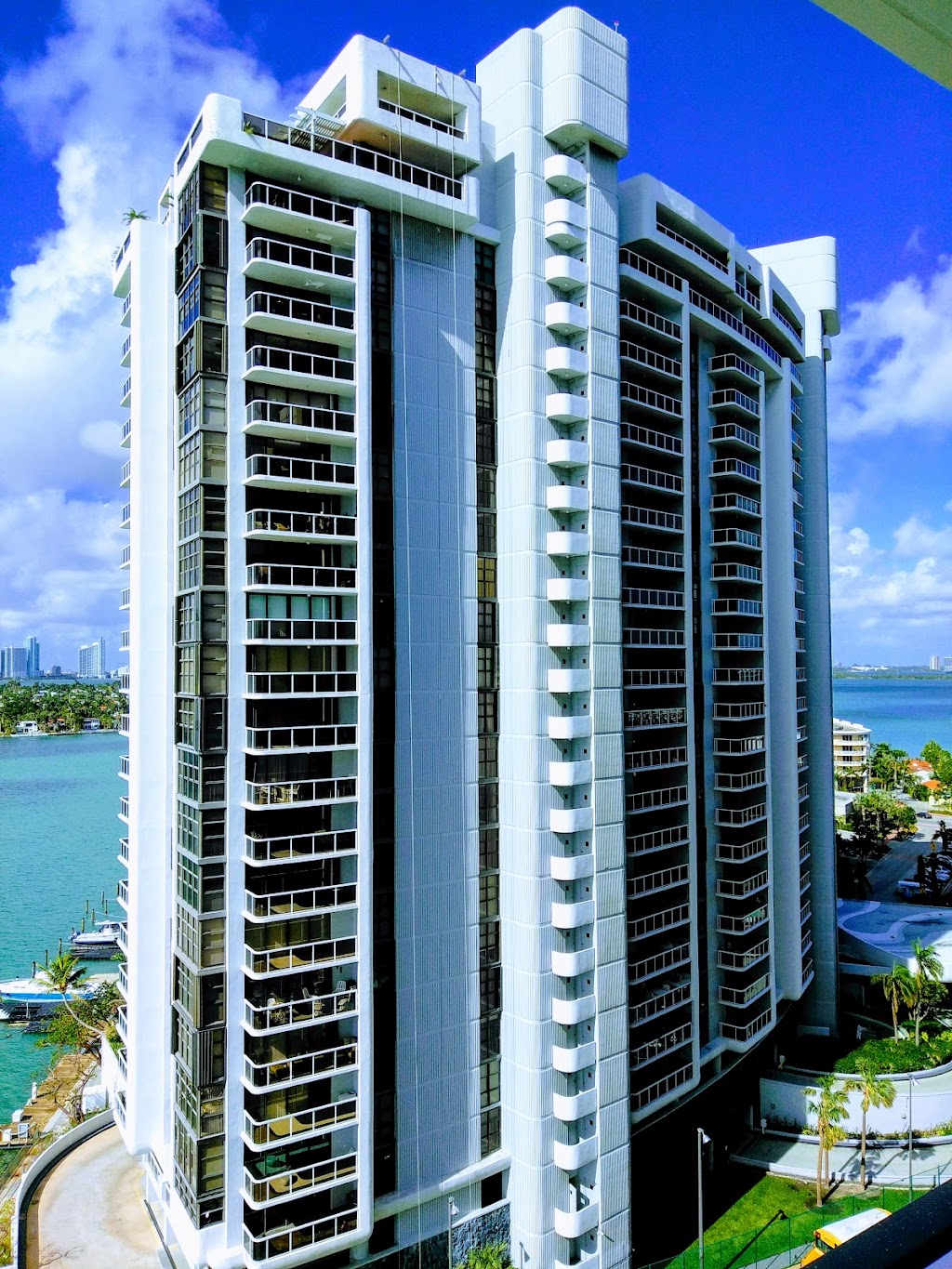Costa Brava Condominium | 11 Island Ave, Miami Beach, FL 33139, USA | Phone: (305) 532-6397