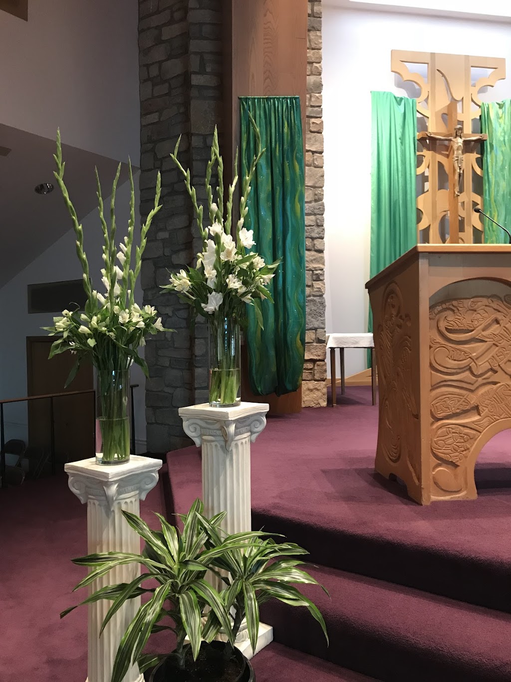 St Brendans Church | 4242 Brendan Ln, North Olmsted, OH 44070, USA | Phone: (440) 777-7222