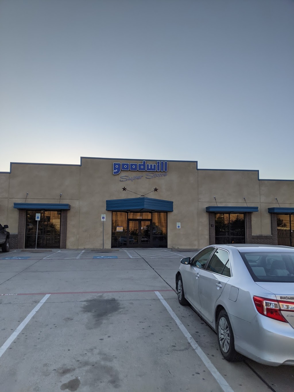 Goodwill Store - Saginaw | 415 N Saginaw Blvd, Saginaw, TX 76179, USA | Phone: (817) 234-9955