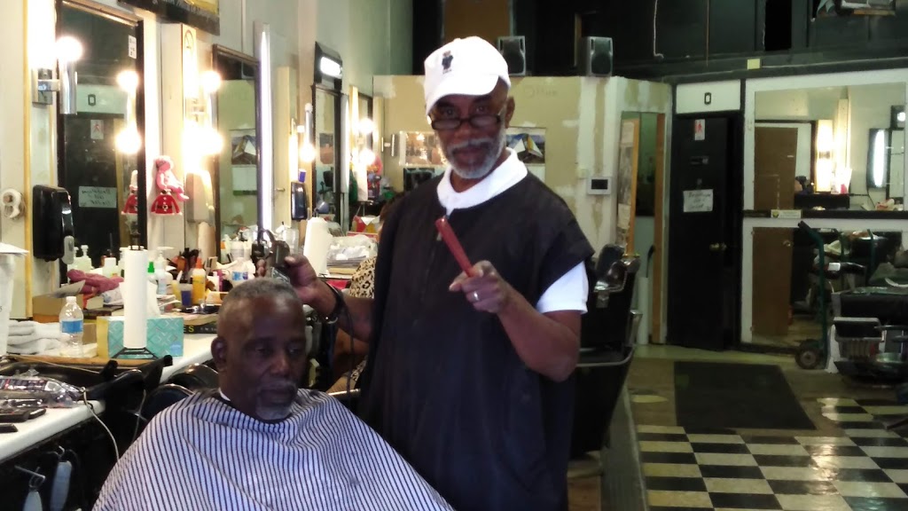 Harrys Place Barber & Style | 4602 Pope Ave, St. Louis, MO 63115, USA | Phone: (314) 385-1555