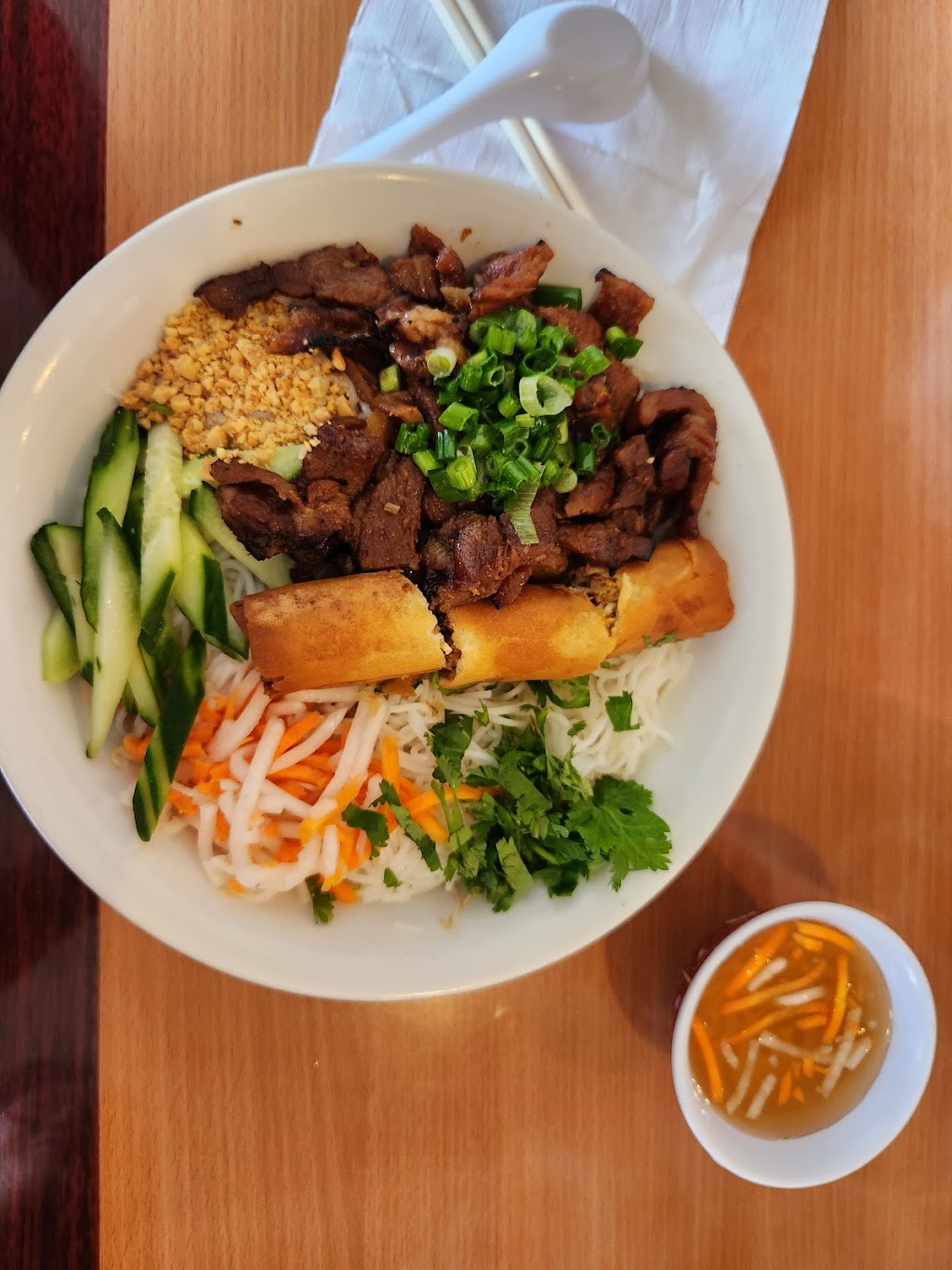 Saigon Phở | 500 Elmira Rd, Vacaville, CA 95687, USA | Phone: (707) 451-2548