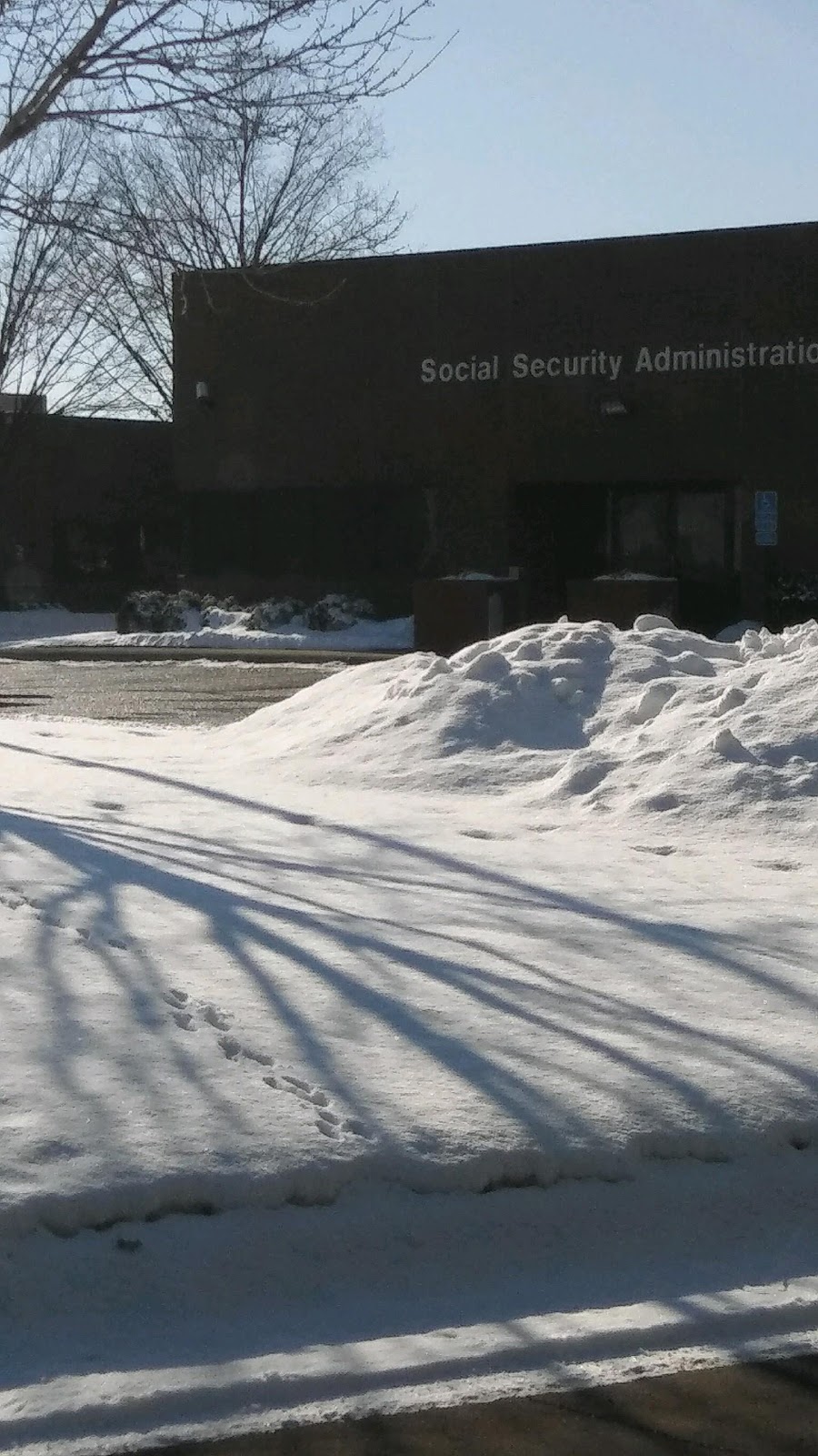 Social Security Administration Brooklyn Center MN | 3280 Northway Dr, Brooklyn Center, MN 55429, USA | Phone: (866) 931-0341