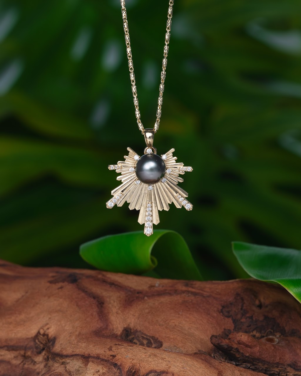 Pick A Pearl by Maui Divers Jewelry | 64-1550 Kamehameha Hwy, Wahiawa, HI 96786, USA | Phone: (808) 622-5904