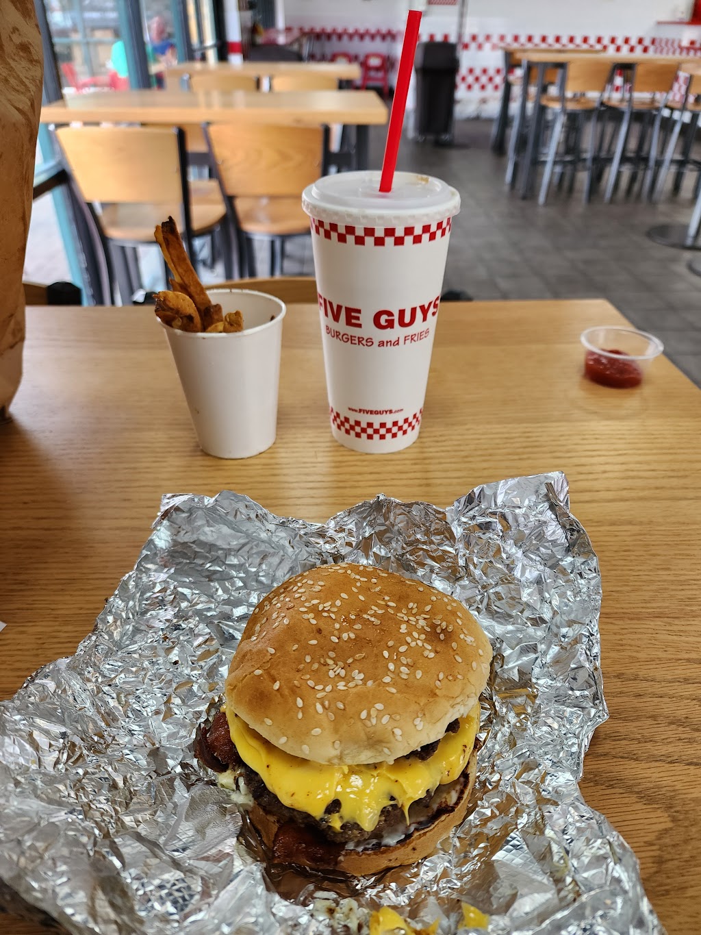 Five Guys | 6365 N Andrews Ave, Fort Lauderdale, FL 33309, USA | Phone: (954) 449-6285