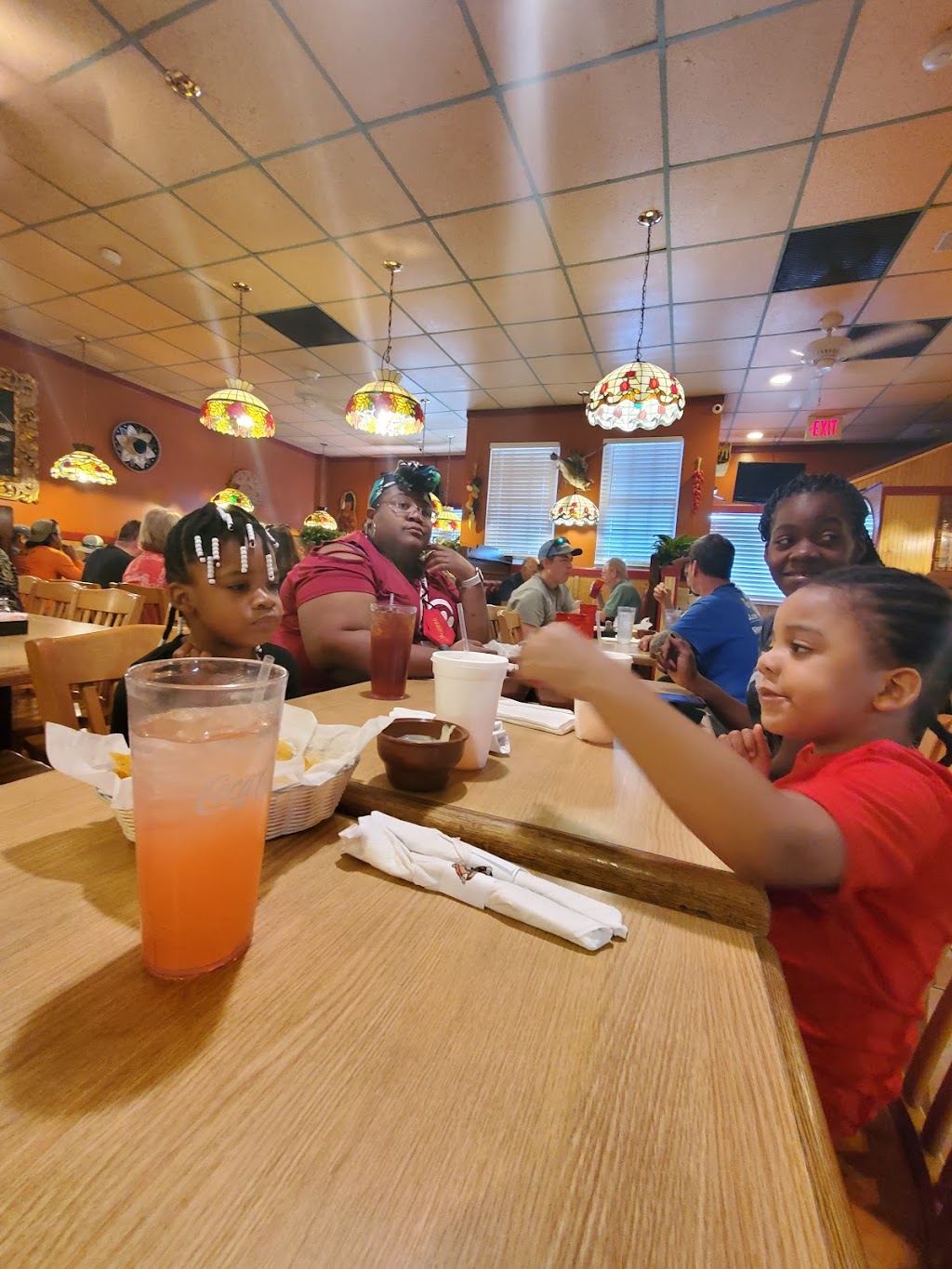 El Azteca Mexican Restaurant | 2040 Coliseum Dr A35, Hampton, VA 23666, USA | Phone: (757) 838-4063