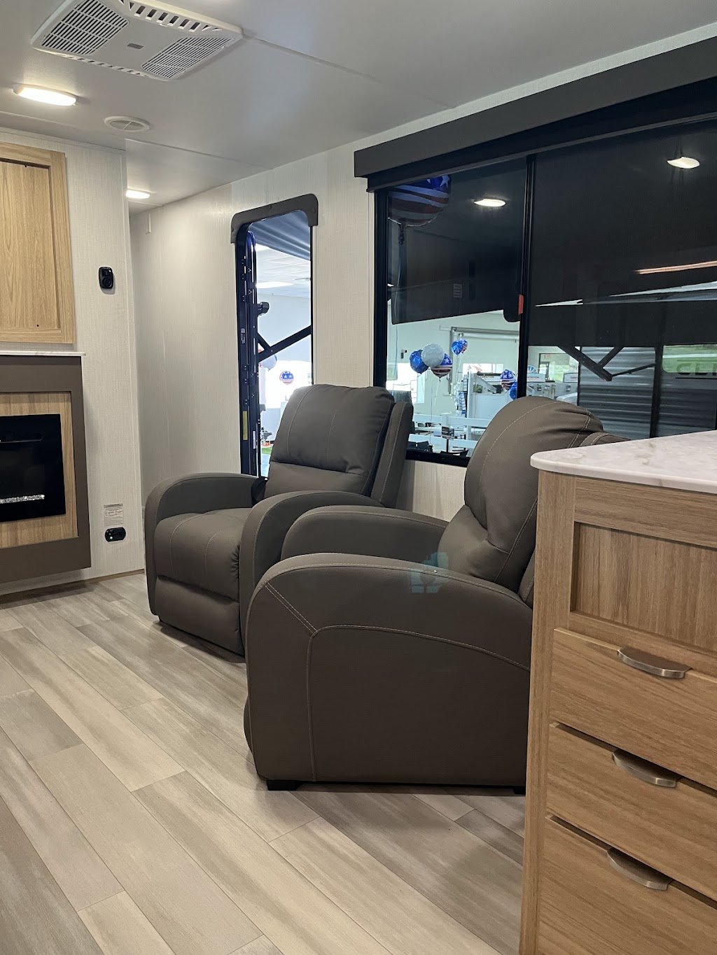 Ron Hoover RV & Marine of Tulsa | 24655 U.S. Rte 66, Claremore, OK 74019, USA | Phone: (918) 341-0114