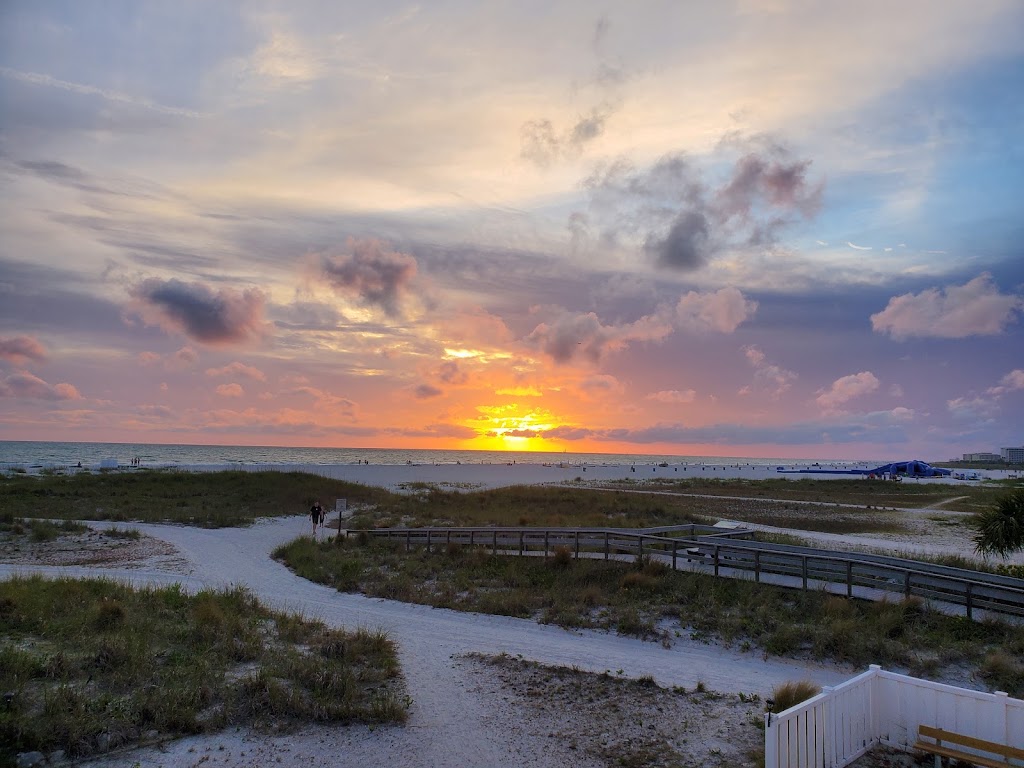 Birdsong Gulf Front Beach Suites | 10280 Gulf Blvd #4811, Treasure Island, FL 33706, USA | Phone: (727) 258-7930