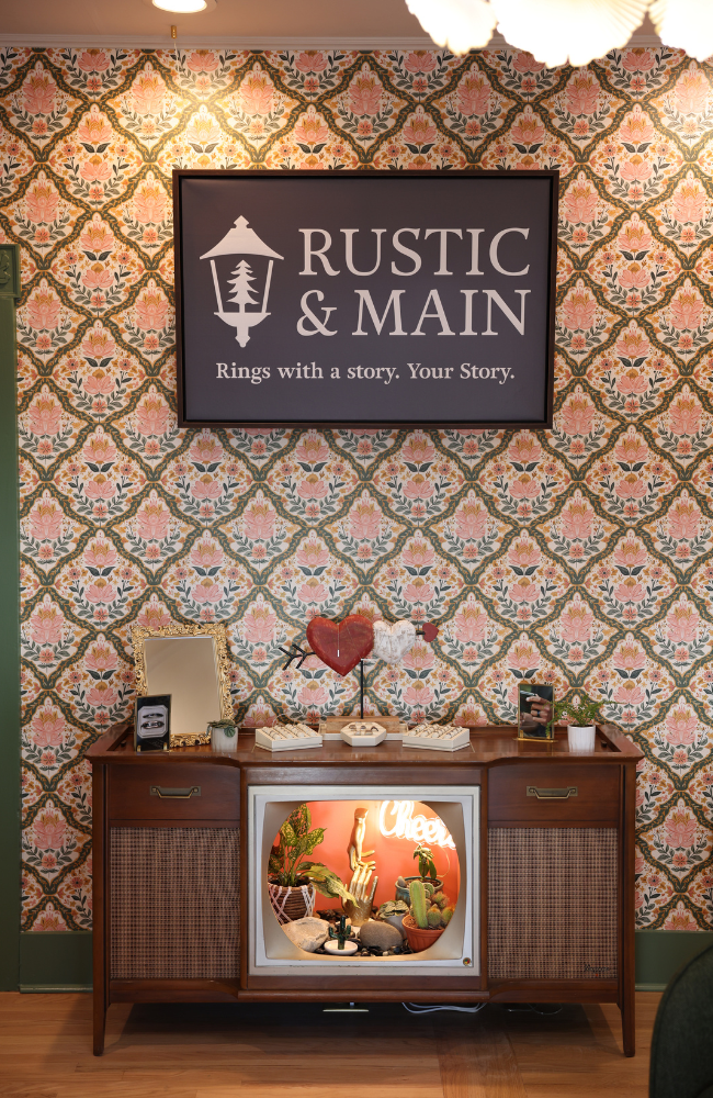 Rustic and Main | 13532 S Old Statesville Rd, Huntersville, NC 28078, USA | Phone: (919) 980-4527
