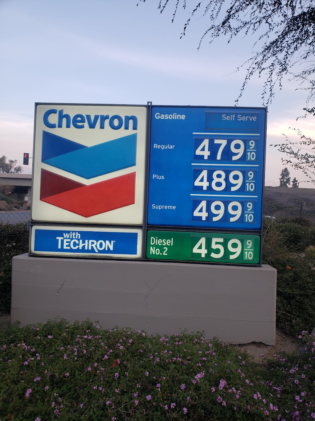 Chevron | 2431 S Euclid Ave, Ontario, CA 91762, USA | Phone: (909) 986-5919