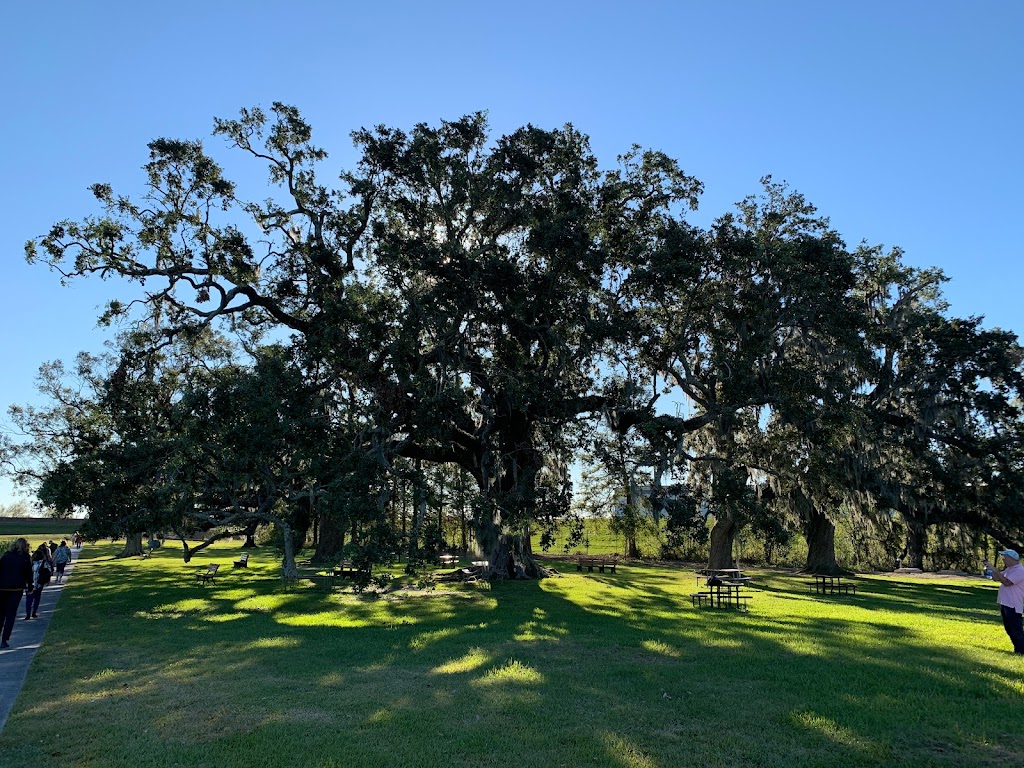 Chalmette Battlefield and National Cemetery Visitor Center | 1 Battlefield Rd, Chalmette, LA 70043, USA | Phone: (504) 281-0510