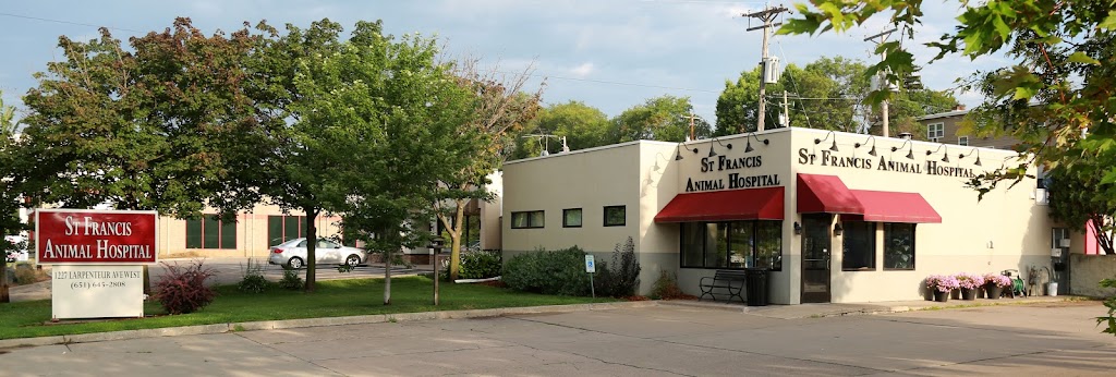 St Francis Animal Hospital | 1227 Larpenteur Ave W, Roseville, MN 55113, USA | Phone: (651) 645-2808